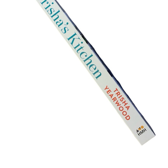 Brand new Trisha's Kitchen: Easy Comfort Food for Friends and Family - Picture 3 of 5